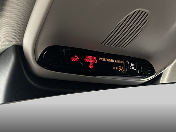 Volvo V60 Cross Country 27 of 30