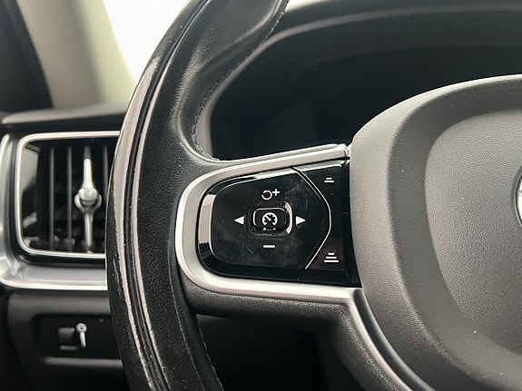 Volvo V60 Cross Country 19 of 30