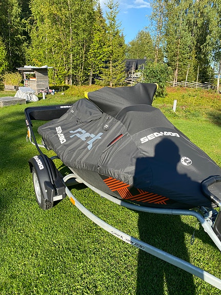 Välutrustad Seadoo Spark trixx 2up -21, (endast 23h) 4 of 4