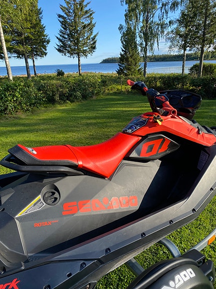 Välutrustad Seadoo Spark trixx 2up -21, (endast 23h) 2 of 4