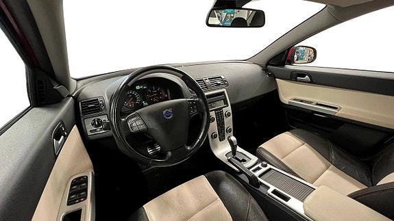 Volvo S40 9 of 17