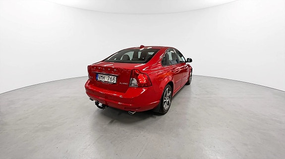 Volvo S40 3 of 17