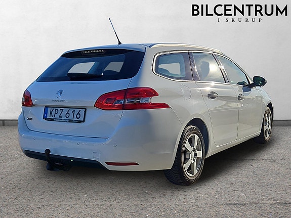Peugeot 308 SW 3 of 8
