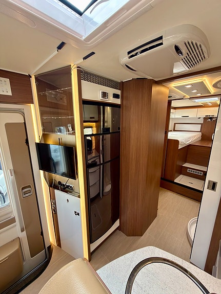 Bürstner Elegance I 840 G Hydr-stödben. Automat. Alde 12 of 15
