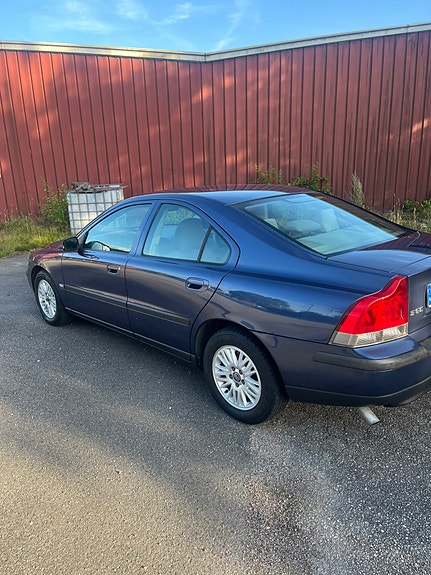 Volvo S60 4 of 10