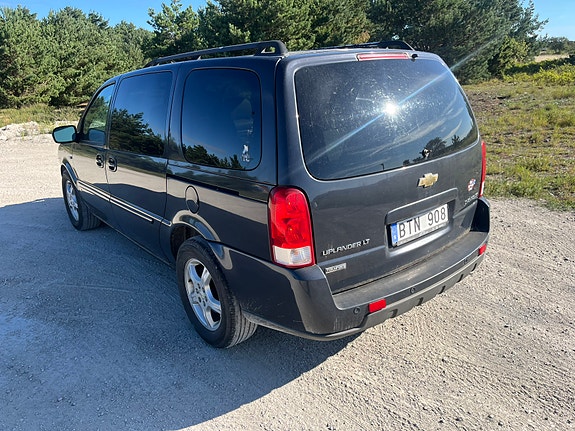Chevrolet Uplander 4 of 5