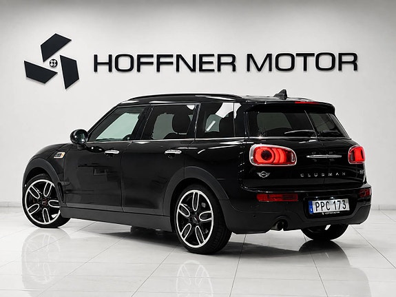 MINI Clubman Cooper 2 of 8