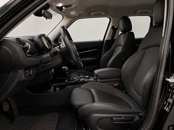 MINI Clubman Cooper 6 of 8