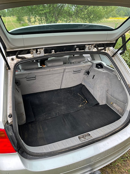 BMW 325i 7 of 7