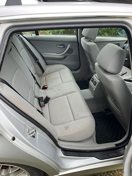 BMW 325i 6 of 7