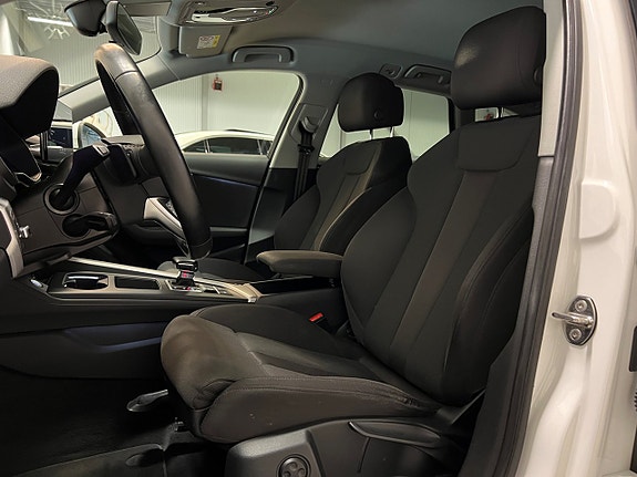 Audi A4 13 of 28