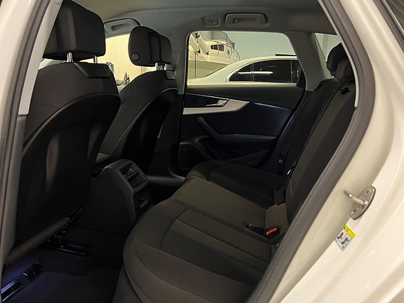 Audi A4 16 of 28