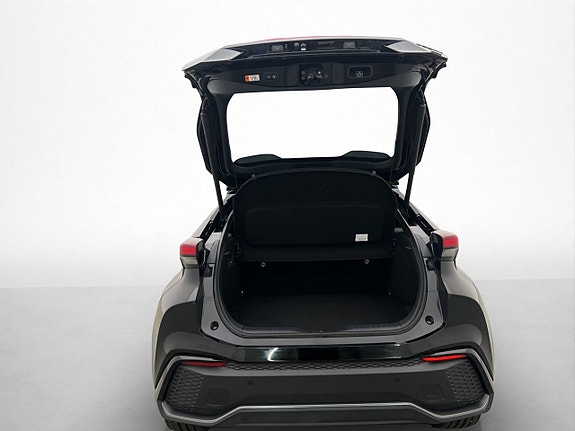 Toyota C-HR 28 of 28