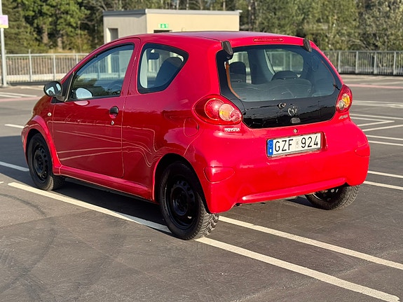 Toyota Aygo 4 of 7