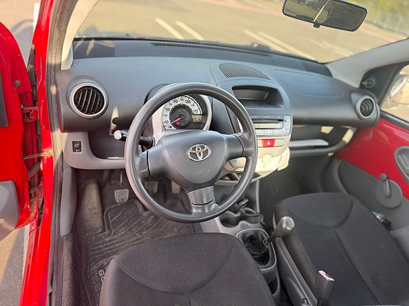 Toyota Aygo 7 of 7
