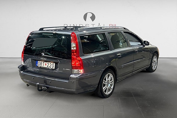 Volvo V70 6 of 17