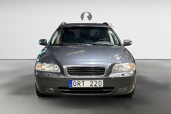 Volvo V70 9 of 17