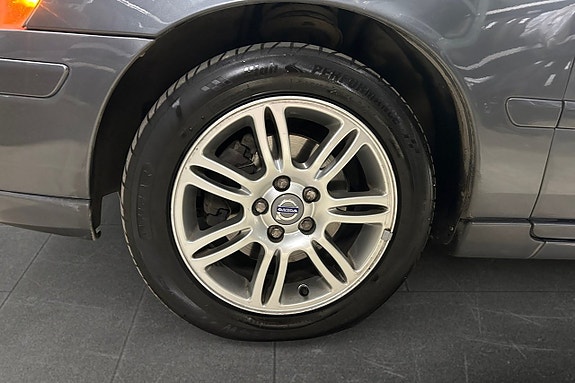 Volvo V70 16 of 17
