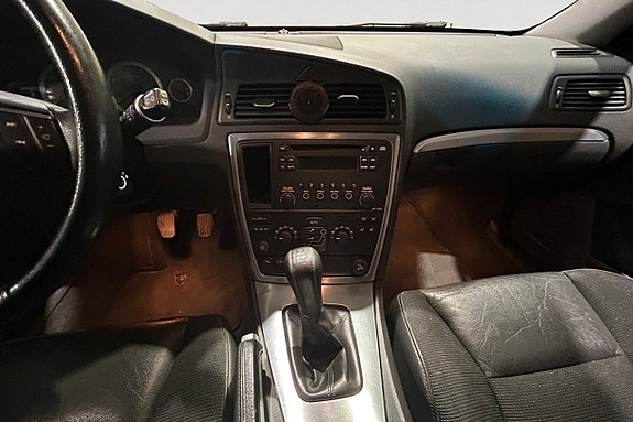 Volvo V70 12 of 17