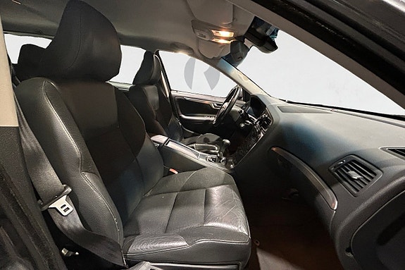 Volvo V70 15 of 17