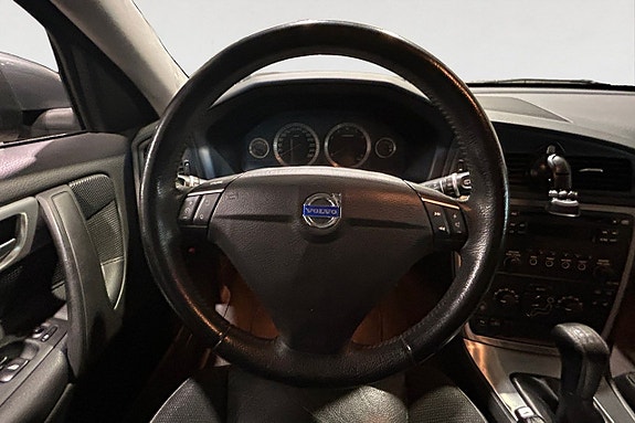 Volvo V70 13 of 17