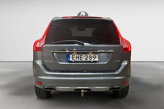 Volvo XC60 6 of 17