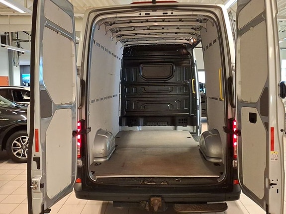 Volkswagen Crafter 10 of 10
