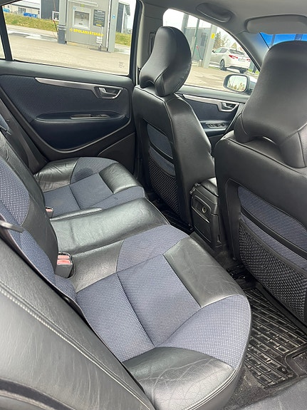 Volvo S60 5 of 5