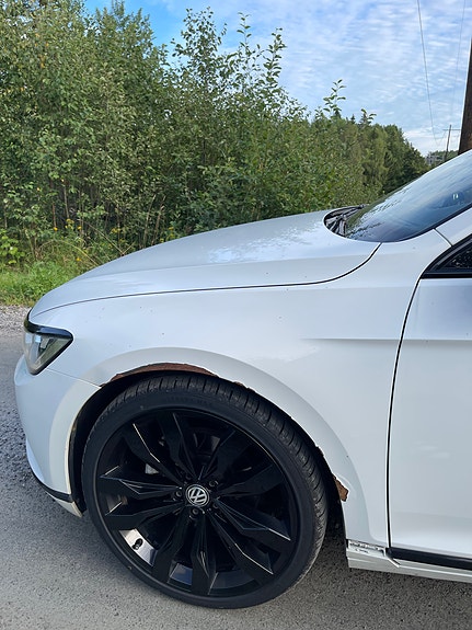 Volkswagen Passat 9 of 12