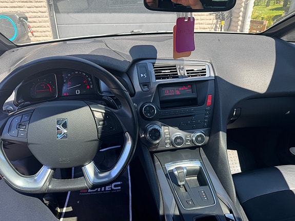 Citroen DS5 9 of 15