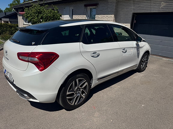 Citroen DS5 2 of 15