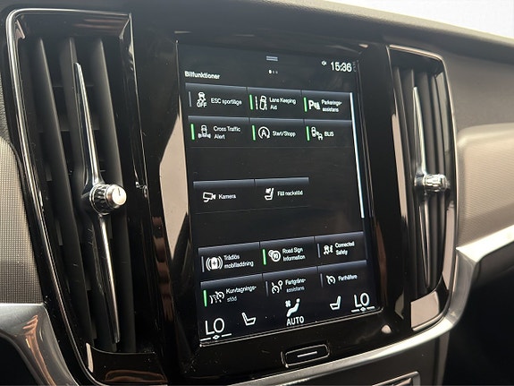 Volvo V90 21 of 30