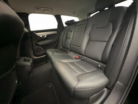 Volvo V90 13 of 30