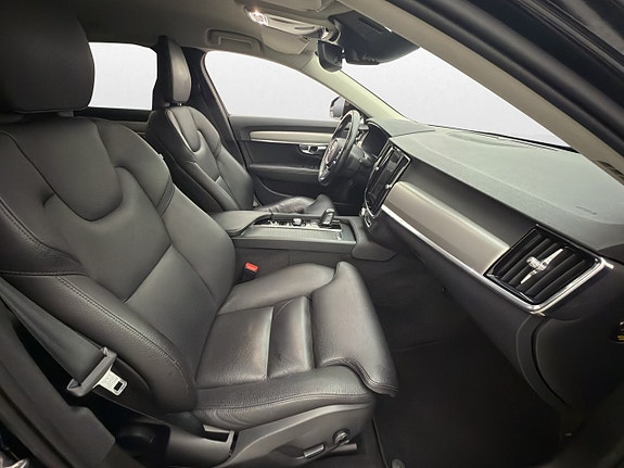 Volvo V90 11 of 30