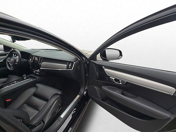 Volvo V90 12 of 30