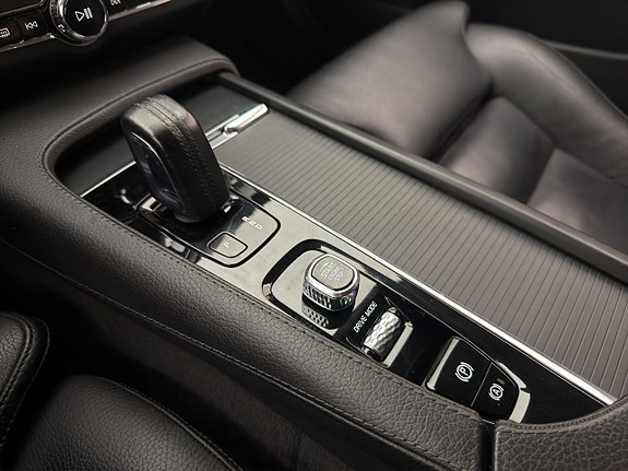 Volvo V90 27 of 30