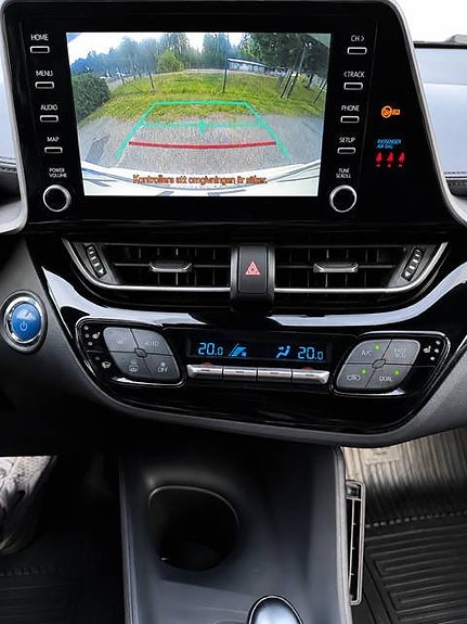 Toyota C-HR 17 of 21