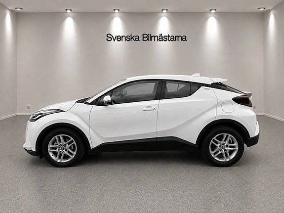 Toyota C-HR 7 of 21