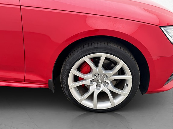 Audi A4 30 of 30