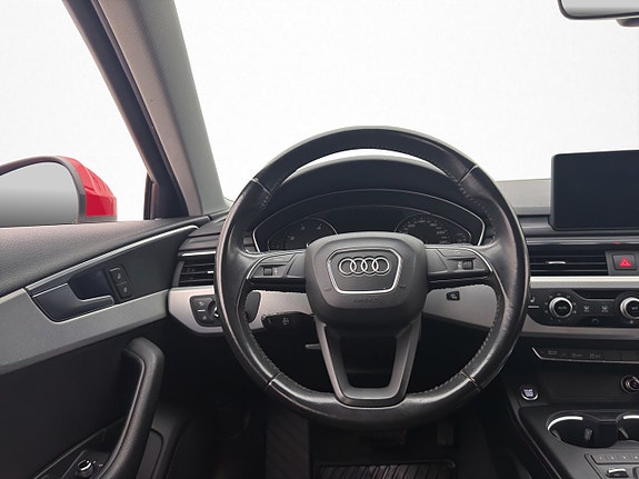 Audi A4 14 of 30
