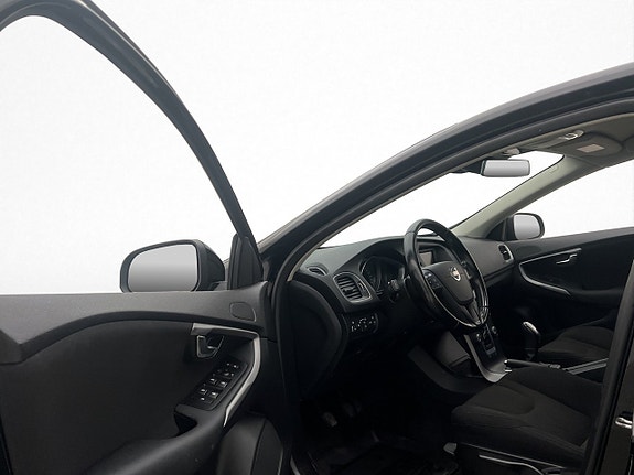 Volvo V40 10 of 27