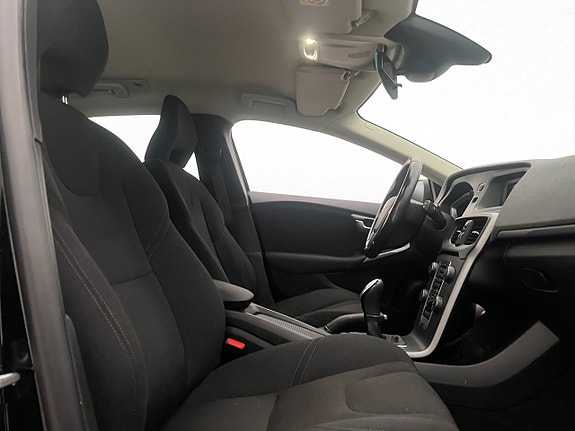 Volvo V40 20 of 27