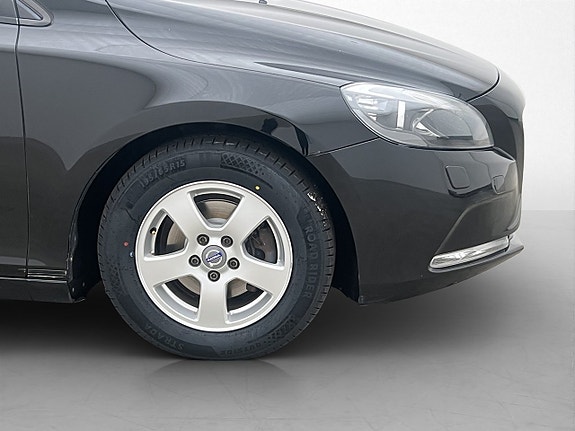 Volvo V40 27 of 27