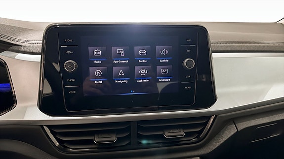 Volkswagen T-Roc 9 of 21
