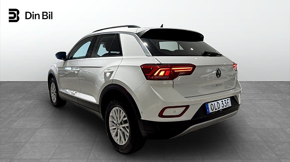 Volkswagen T-Roc 3 of 21