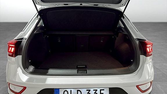Volkswagen T-Roc 13 of 21