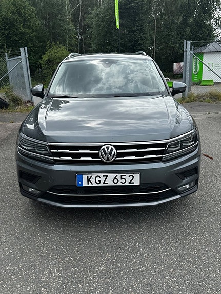 Volkswagen Tiguan Allspace 13 of 17