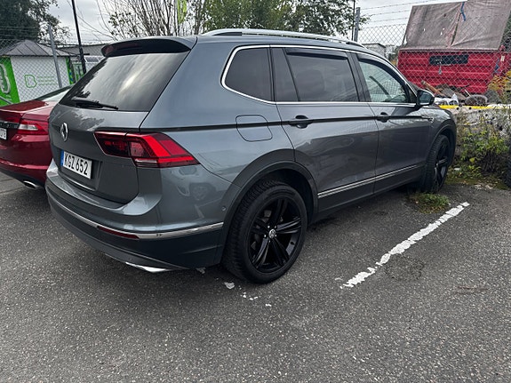 Volkswagen Tiguan Allspace 3 of 30