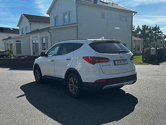 Hyundai Santa Fe 3 of 13