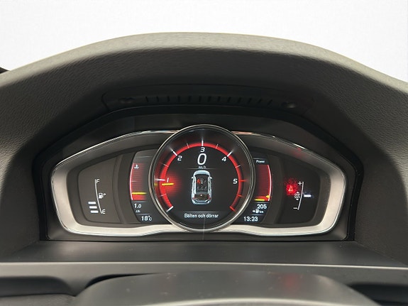 Volvo V60 16 of 30